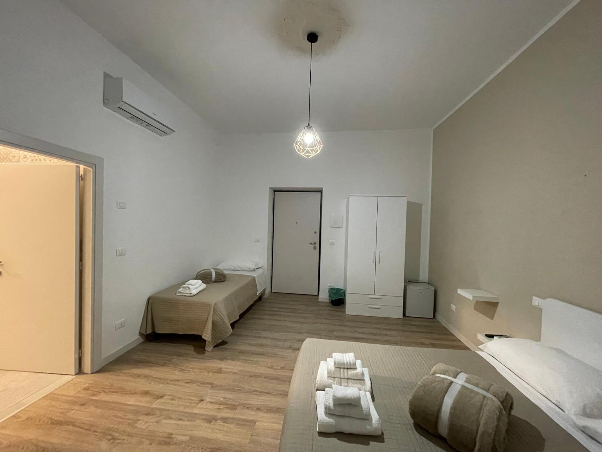 Le Stanze Di Max Acomodação com café da manhã Termoli Exterior foto